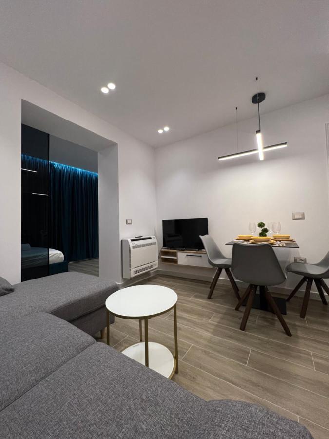 Deluxe Apartment Bllok Τίρανα Εξωτερικό φωτογραφία